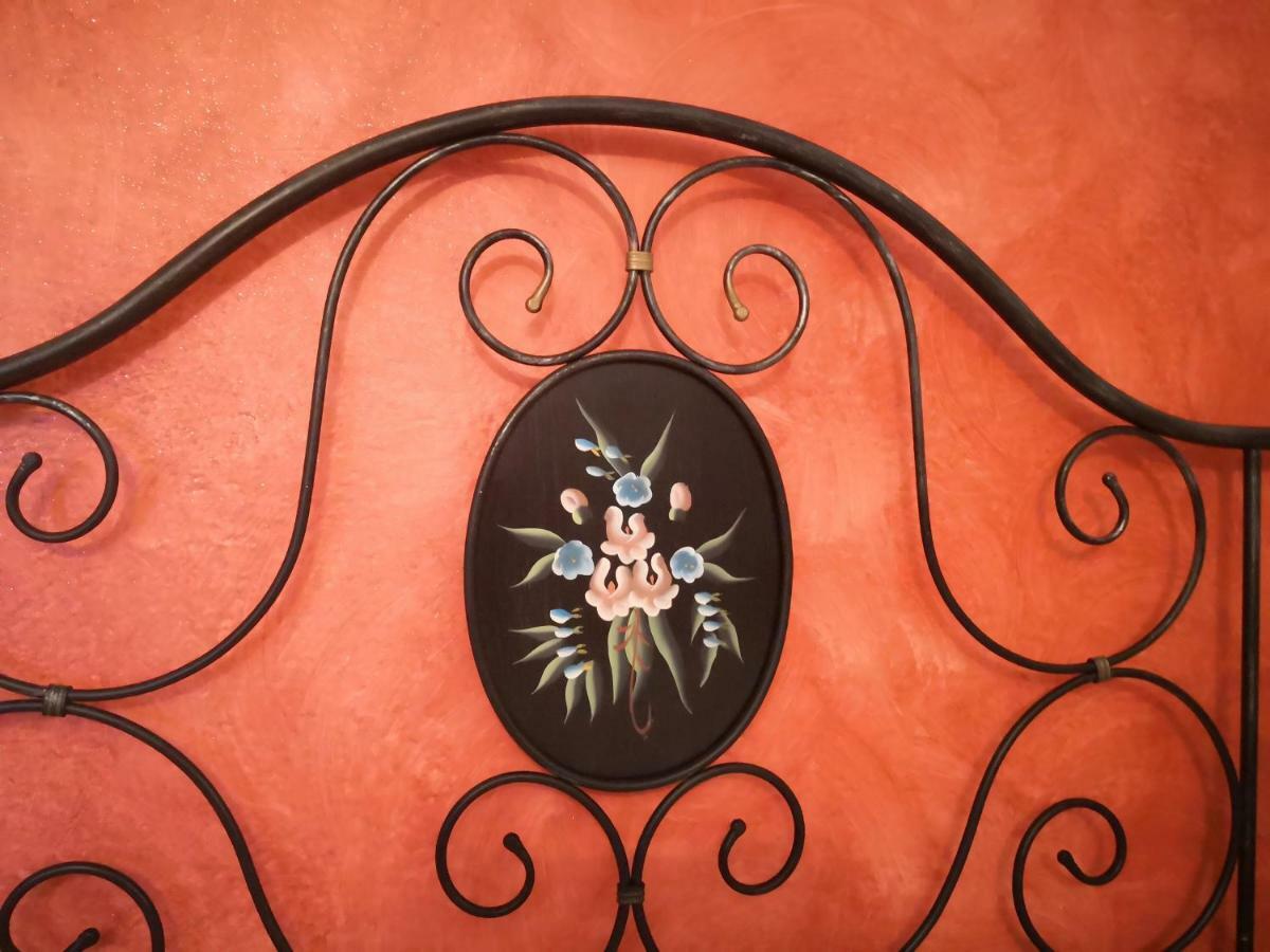 C'Era Una Volta Appartamento Queen Case Nuove  Exterior foto